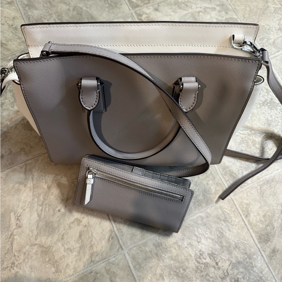 Gray and White Kate Spade purse with matching wallet - Picture 3 of 3